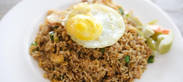 Kuliner Legendaris Magelang, Dari Sop Senerek hingga Kupat Tahu!